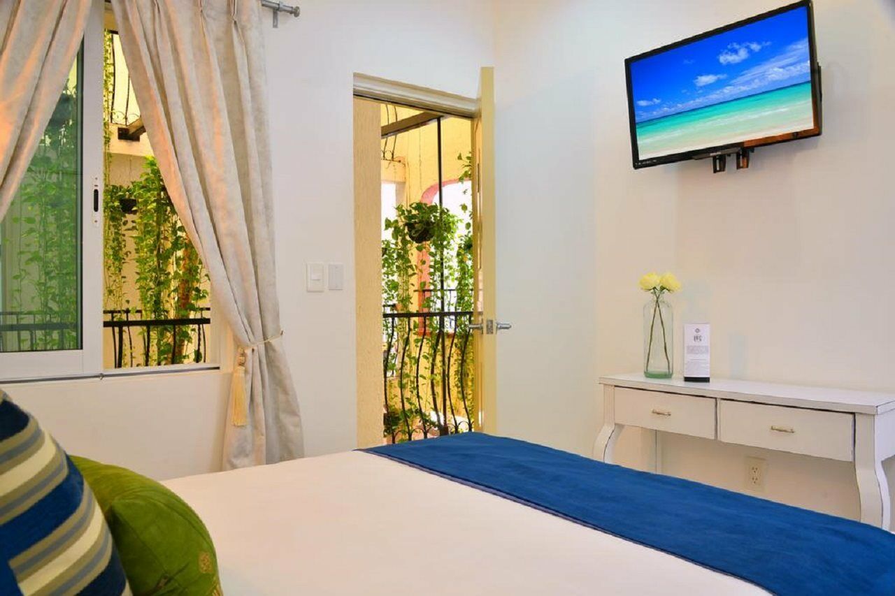 Hotel Unic Design & Restaurant- 5th Avenue (adults Only) 4*